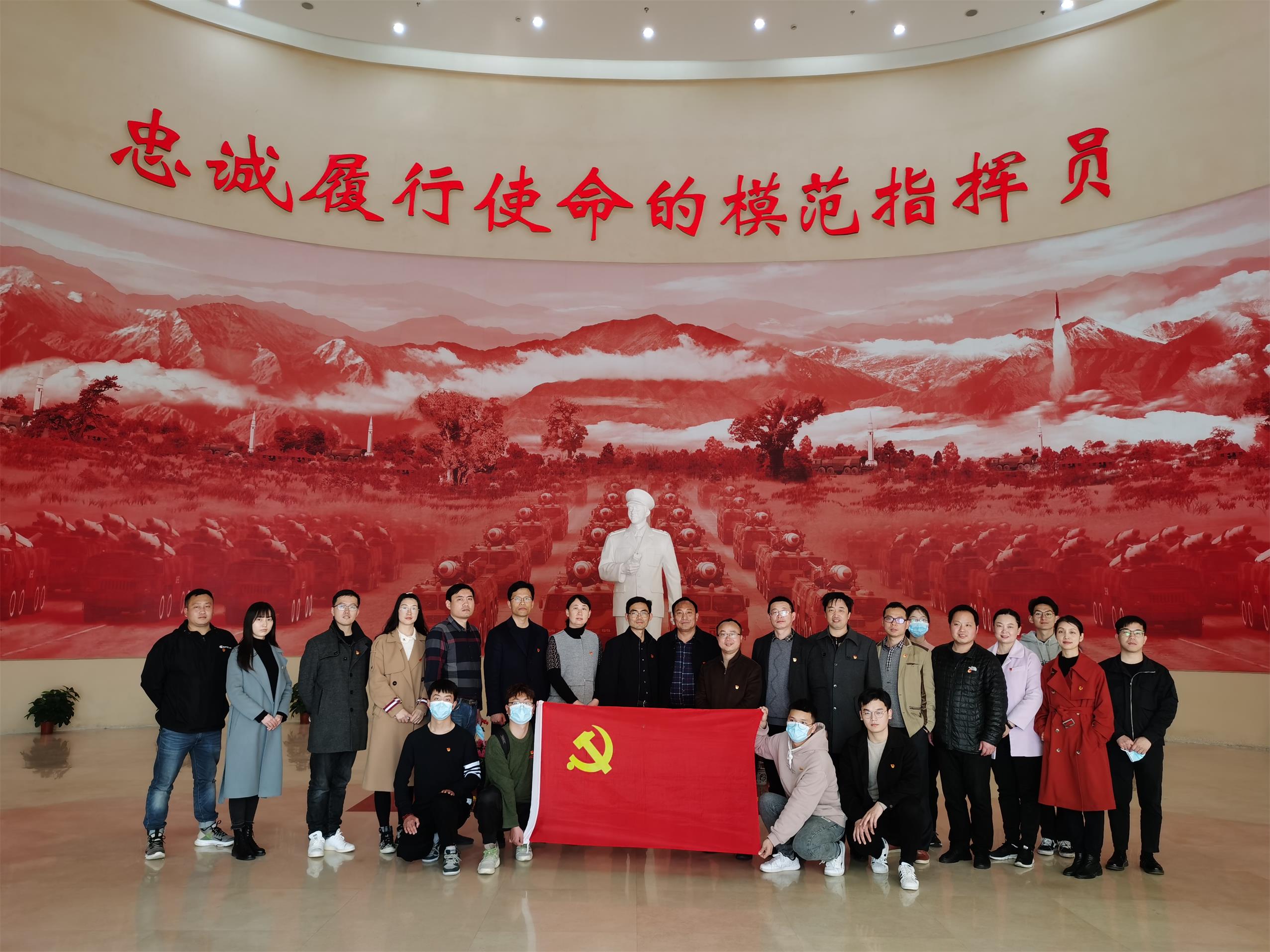 共建双方还共同参观了杨业功纪念馆.